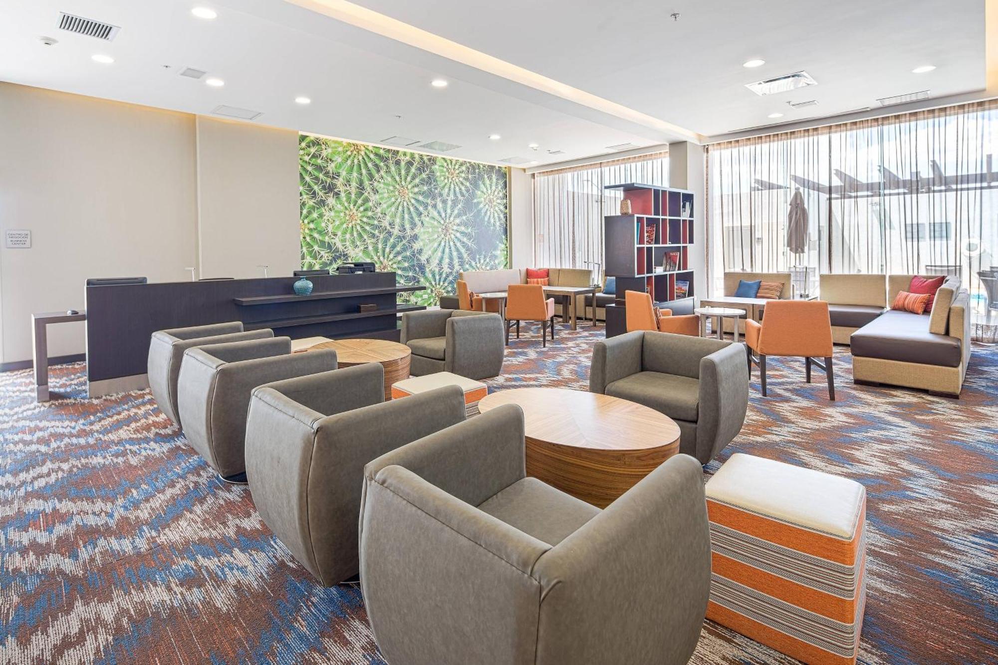 Courtyard By Marriott Saltillo Exterior photo